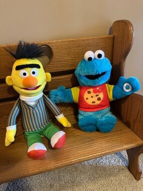 Sesame Street Bert (Yellow) & Cookie Monster (Blue) Plush Set